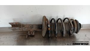 Gebruikte Mac Phersonpoot links-voor Peugeot 308 (4A/C) 1.6 VTI 16V Prijs € 45,00 Margeregeling aangeboden door Auto- en demontagebedrijf Eindewege