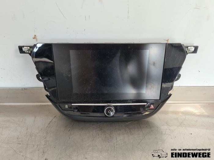 Gebruikte Display Interieur Opel Corsa F (UB/UH/UP) 1.2 12V 75 Prijs € 381,15 Inclusief btw aangeboden door Auto- en demontagebedrijf Eindewege