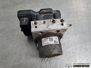 Gebruikte ABS Pomp Opel Crossland (X) 1.2 Turbo 12V Euro 6 Prijs € 210,00 Margeregeling aangeboden door Auto- en demontagebedrijf Eindewege