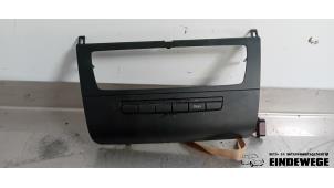 Gebruikte Dashboard sierlijst BMW 1 serie (E81) 118i 16V Prijs € 15,00 Margeregeling aangeboden door Auto- en demontagebedrijf Eindewege