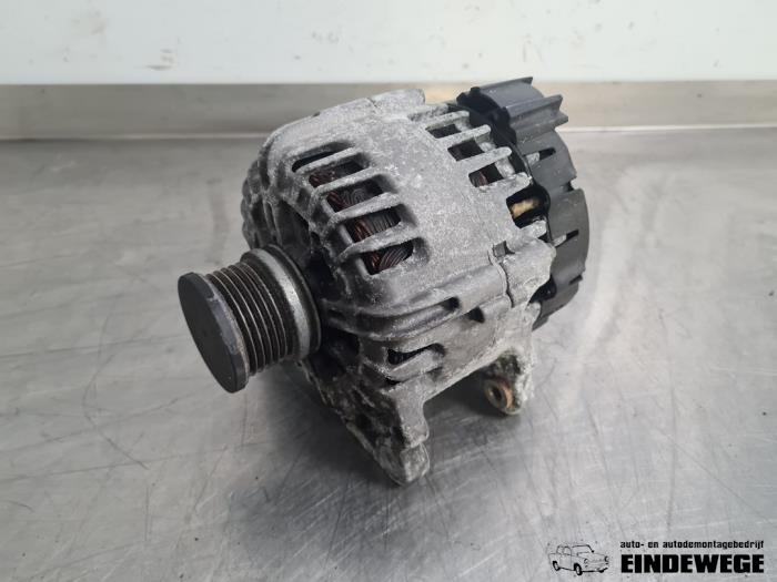 Gebruikte Dynamo Audi A4 Avant (B9) 2.0 TDI 16V Quattro Prijs € 88,50 Margeregeling aangeboden door Auto- en demontagebedrijf Eindewege