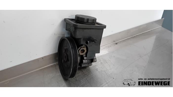 Gebruikte Servopomp BMW 3 serie Touring (E46/3) 320d 16V Prijs € 52,50 Margeregeling aangeboden door Auto- en demontagebedrijf Eindewege