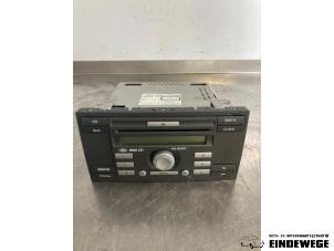 Gebruikte Radio CD Speler Ford Fiesta 5 (JD/JH) 1.4 16V Prijs € 75,00 Margeregeling aangeboden door Auto- en demontagebedrijf Eindewege