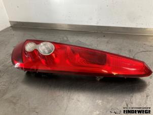 Gebruikte Achterlicht rechts Ford Fiesta 5 (JD/JH) 1.4 TDCi Prijs € 35,00 Margeregeling aangeboden door Auto- en demontagebedrijf Eindewege