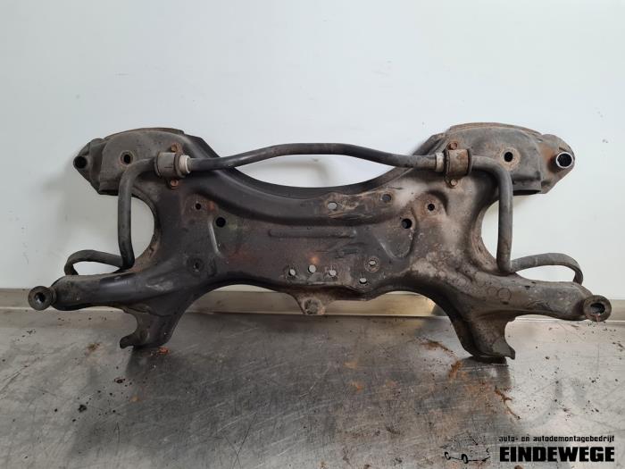Gebruikte Subframe Toyota Corolla (E12) 1.4 16V VVT-i Prijs € 55,00 Margeregeling aangeboden door Auto- en demontagebedrijf Eindewege