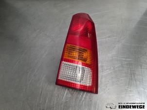 Gebruikte Achterlicht rechts Ford Focus 1 Wagon 1.8 16V Prijs € 25,00 Margeregeling aangeboden door Auto- en demontagebedrijf Eindewege
