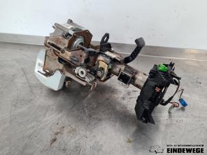 Gebruikte Servo Elektrisch Renault Clio III (BR/CR) 1.4 16V Prijs € 105,00 Margeregeling aangeboden door Auto- en demontagebedrijf Eindewege