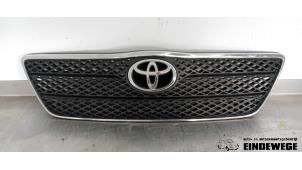 Gebruikte Grille Toyota Corolla (E12) 1.4 16V VVT-i Prijs € 50,00 Margeregeling aangeboden door Auto- en demontagebedrijf Eindewege