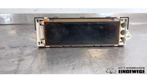 Gebruikte Display Interieur Peugeot Partner (GC/GF/GG/GJ/GK) 1.6 HDI 90 16V Prijs € 25,00 Margeregeling aangeboden door Auto- en demontagebedrijf Eindewege