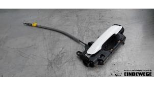 Gebruikte Handgreep Audi A4 Avant (B9) 2.0 TDI 16V Quattro Prijs € 52,50 Margeregeling aangeboden door Auto- en demontagebedrijf Eindewege