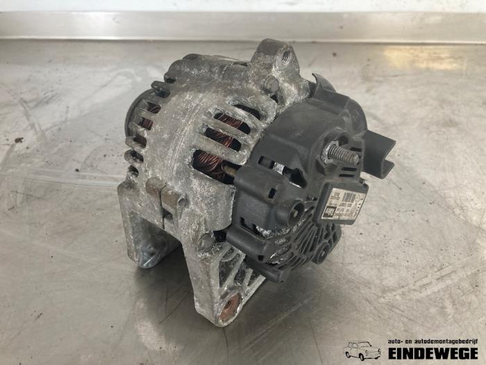 Gebruikte Dynamo Renault Megane II (BM/CM) 1.6 16V Prijs € 40,00 Margeregeling aangeboden door Auto- en demontagebedrijf Eindewege