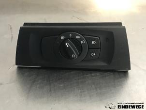 Gebruikte Licht Schakelaar BMW 3 serie Touring (E91) 335d 24V Prijs € 20,00 Margeregeling aangeboden door Auto- en demontagebedrijf Eindewege