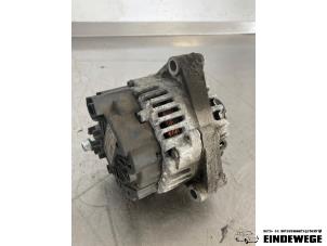 Gebruikte Dynamo Mitsubishi Colt (Z2/Z3) 1.5 DI-D 12V HP Prijs € 40,00 Margeregeling aangeboden door Auto- en demontagebedrijf Eindewege