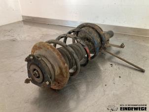 Gebruikte Mac Phersonpoot rechts-voor Ford Focus 1 1.6 16V Prijs € 40,00 Margeregeling aangeboden door Auto- en demontagebedrijf Eindewege