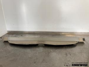 Gebruikte Hoedenplank Renault Grand Scénic II (JM) 2.0 16V Prijs € 45,00 Margeregeling aangeboden door Auto- en demontagebedrijf Eindewege