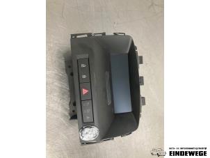 Gebruikte Display Interieur Opel Astra J (PC6/PD6/PE6/PF6) 1.4 16V ecoFLEX Prijs € 30,00 Margeregeling aangeboden door Auto- en demontagebedrijf Eindewege