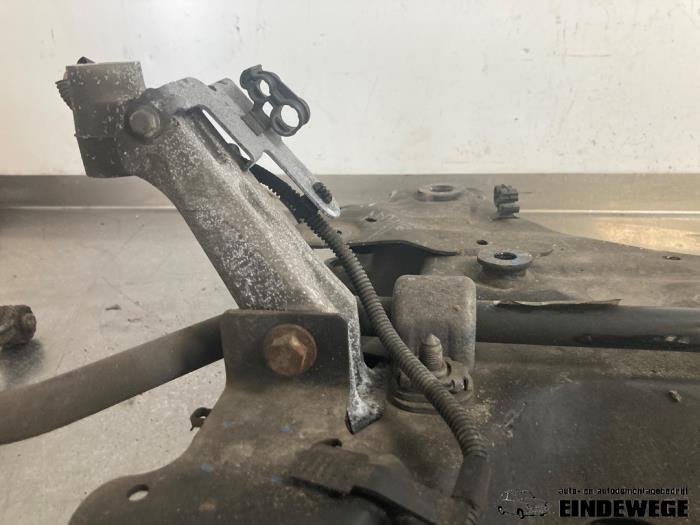 Subframe van een Opel Grandland (X) 1.2 Turbo 12V 2018