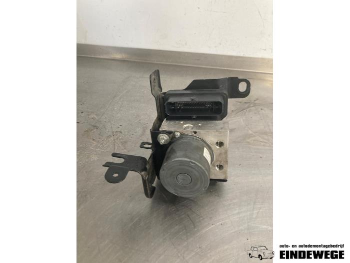 Gebruikte ABS Pomp Opel Grandland (X) 1.2 Turbo 12V Prijs € 105,00 Margeregeling aangeboden door Auto- en demontagebedrijf Eindewege