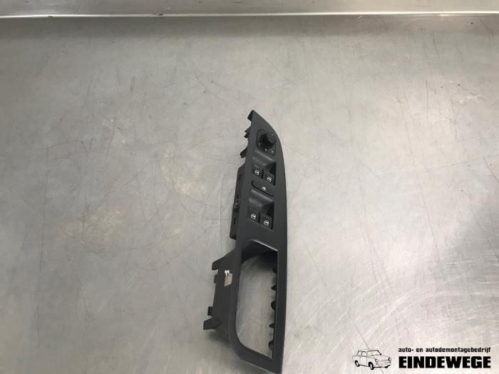 Combischakelaar ramen van een Volkswagen Golf V (1K1) 1.4 16V 2004