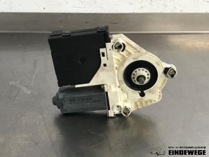 Gebruikte Raammotor Portier Volkswagen Golf V (1K1) 1.4 16V Prijs op aanvraag aangeboden door Auto- en demontagebedrijf Eindewege