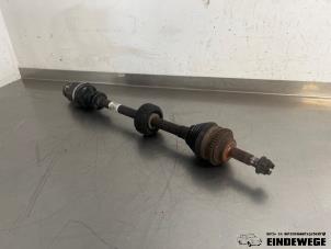 Gebruikte Aandrijfas rechts-voor Renault Kangoo (KC) 1.2 16V Prijs op aanvraag aangeboden door Auto- en demontagebedrijf Eindewege