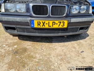 Gebruikte Bumper voor BMW 3 serie Touring (E36/3) 320i 24V Prijs € 65,00 Margeregeling aangeboden door Auto- en demontagebedrijf Eindewege
