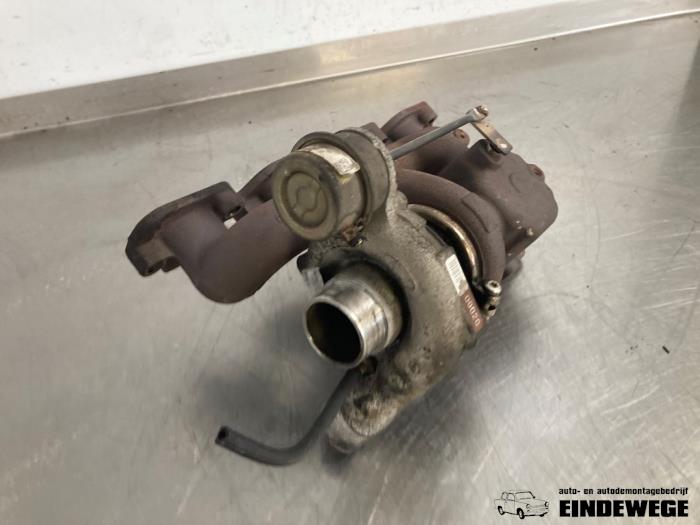 Gebruikte Turbo Ford Mondeo III Wagon 2.0 TDdi 16V Prijs € 185,00 Margeregeling aangeboden door Auto- en demontagebedrijf Eindewege
