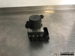 Gebruikte ABS Pomp BMW 5 serie (E60) 523i 24V Prijs € 52,50 Margeregeling aangeboden door Auto- en demontagebedrijf Eindewege