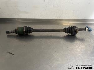 Gebruikte Aandrijfas links-voor Subaru Legacy Wagon (BH) 2.5 16V Prijs € 52,50 Margeregeling aangeboden door Auto- en demontagebedrijf Eindewege
