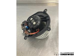 Gebruikte Kachel Ventilatiemotor Mercedes CLS AMG (C219) 5.4 55 AMG V8 24V Prijs € 40,00 Margeregeling aangeboden door Auto- en demontagebedrijf Eindewege