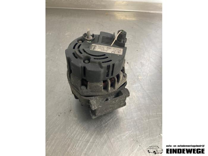 Gebrauchte Dynamo Renault Clio II (BB/CB) 1.4 16V Preis € 30,00 Margenregelung angeboten von Auto- en demontagebedrijf Eindewege