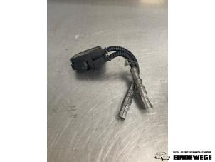 Gebruikte Bobine Mercedes CLS AMG (C219) 5.4 55 AMG V8 24V Prijs € 26,25 Margeregeling aangeboden door Auto- en demontagebedrijf Eindewege