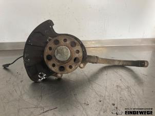 Gebruikte Asschenkel links-voor Mercedes CLS AMG (C219) 5.4 55 AMG V8 24V Prijs € 138,50 Margeregeling aangeboden door Auto- en demontagebedrijf Eindewege