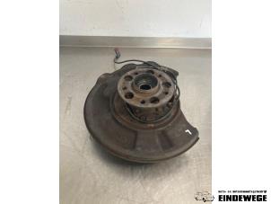 Gebruikte Asschenkel links-achter Mercedes CLS AMG (C219) 5.4 55 AMG V8 24V Prijs € 105,00 Margeregeling aangeboden door Auto- en demontagebedrijf Eindewege