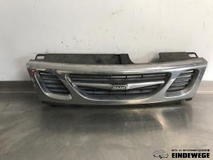 Gebruikte Grille Saab 9-3 I (YS3D) 2.0t 16V Prijs € 35,00 Margeregeling aangeboden door Auto- en demontagebedrijf Eindewege