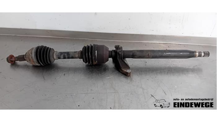 Gebruikte Aandrijfas rechts-voor Saab 9-3 II Sport Sedan (YS3F) 1.8t 16V Prijs € 52,50 Margeregeling aangeboden door Auto- en demontagebedrijf Eindewege