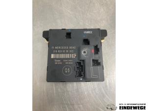 Gebruikte Deur module Mercedes CLS AMG (C219) 5.4 55 AMG V8 24V Prijs € 30,00 Margeregeling aangeboden door Auto- en demontagebedrijf Eindewege