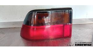 Gebruikte Achterlicht links Saab 9000 CS 2.3i 16V CSE Prijs € 30,00 Margeregeling aangeboden door Auto- en demontagebedrijf Eindewege