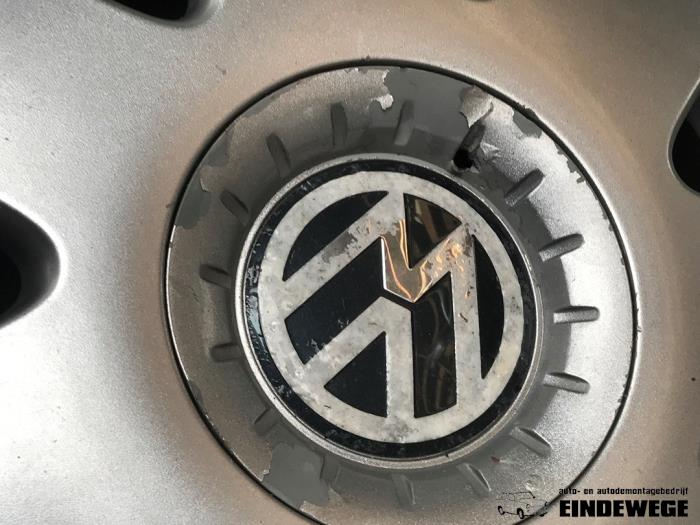 Velgen set + banden van een Volkswagen Polo IV (9N1/2/3) 1.4 TDI 70 2005