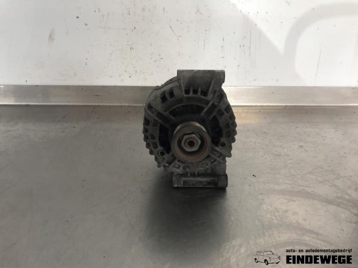 Gebruikte Alternator BMW Mini (R50/53) 1.6 16V Cooper Prijs € 40,00 Margeregeling aangeboden door Auto- en demontagebedrijf Eindewege