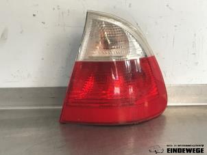 Gebruikte Achterlicht rechts BMW 3 serie Touring (E46/3) 320i 24V Prijs € 20,00 Margeregeling aangeboden door Auto- en demontagebedrijf Eindewege