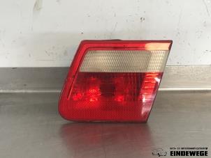 Gebruikte Achterlicht rechts BMW 3 serie Touring (E46/3) 320i 24V Prijs € 20,00 Margeregeling aangeboden door Auto- en demontagebedrijf Eindewege