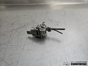 Gebruikte Set Cilindersloten (compleet) Ford Focus 3 Wagon 1.0 Ti-VCT EcoBoost 12V 125 Prijs € 30,00 Margeregeling aangeboden door Auto- en demontagebedrijf Eindewege