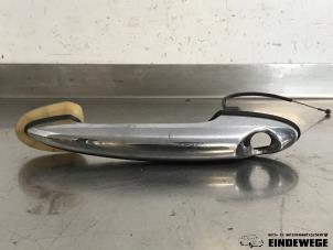Gebruikte Deurgreep 2Deurs links BMW Mini One/Cooper (R50) 1.6 16V Cooper Prijs € 30,00 Margeregeling aangeboden door Auto- en demontagebedrijf Eindewege