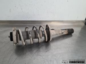 Gebruikte Mac Phersonpoot rechts-voor Volkswagen Caddy IV 2.0 TDI 75 Prijs € 45,00 Margeregeling aangeboden door Auto- en demontagebedrijf Eindewege
