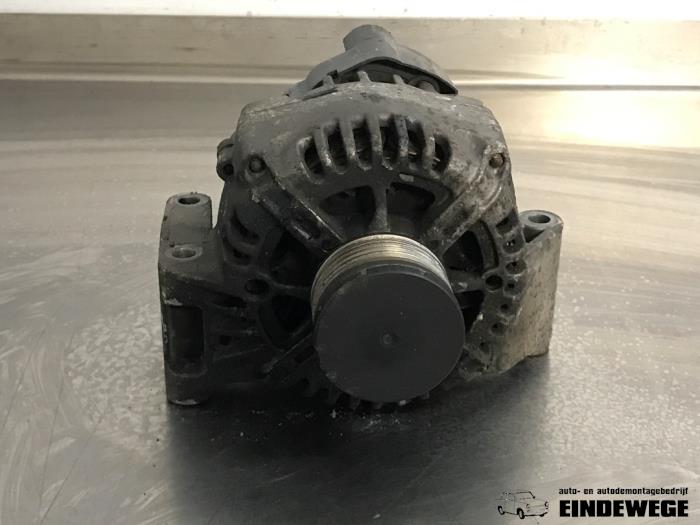 Gebruikte Dynamo Opel Combo (Corsa C) 1.3 CDTI 16V Prijs € 40,00 Margeregeling aangeboden door Auto- en demontagebedrijf Eindewege