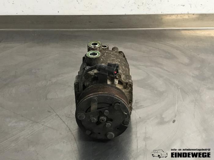 Gebruikte Aircopomp Ford Transit Connect 1.8 TDdi LWB Euro 4 Prijs € 88,50 Margeregeling aangeboden door Auto- en demontagebedrijf Eindewege