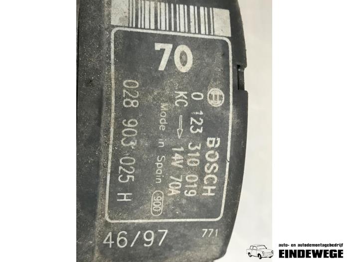 Dynamo van een Volkswagen Golf III (1H1) 1.6 i 1996