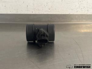 Gebruikte Luchtmassameter Opel Corsa C (F08/68) 1.2 16V Prijs € 20,00 Margeregeling aangeboden door Auto- en demontagebedrijf Eindewege