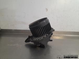 Gebruikte Blower Volvo S60 I (RS/HV) 2.4 20V 170 Prijs € 25,00 Margeregeling aangeboden door Auto- en demontagebedrijf Eindewege